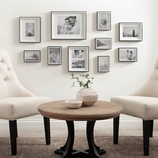 Kate and Laurel Gibson Wall Photo Frames Set